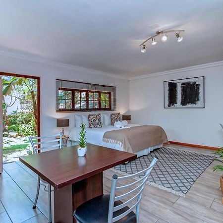 The Dorr Guest House Sandton Exterior photo