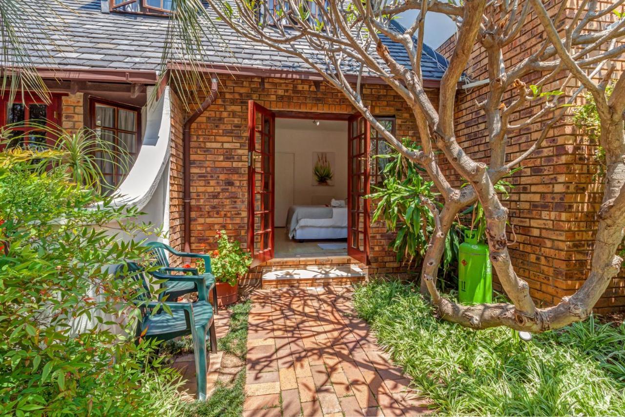 The Dorr Guest House Sandton Exterior photo